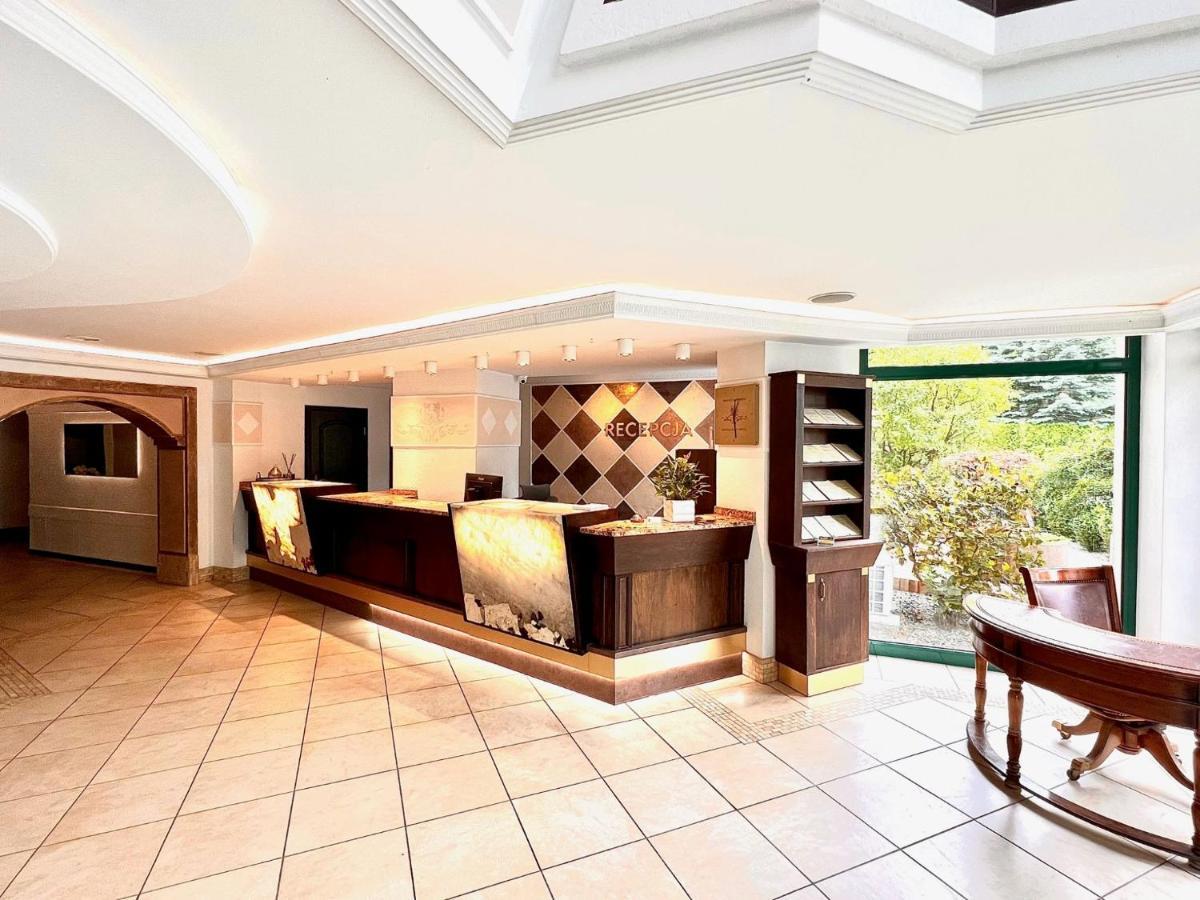 Papuga Park Hotel Wellness Marrakesz & Spa Bielsko-Biała Eksteriør billede