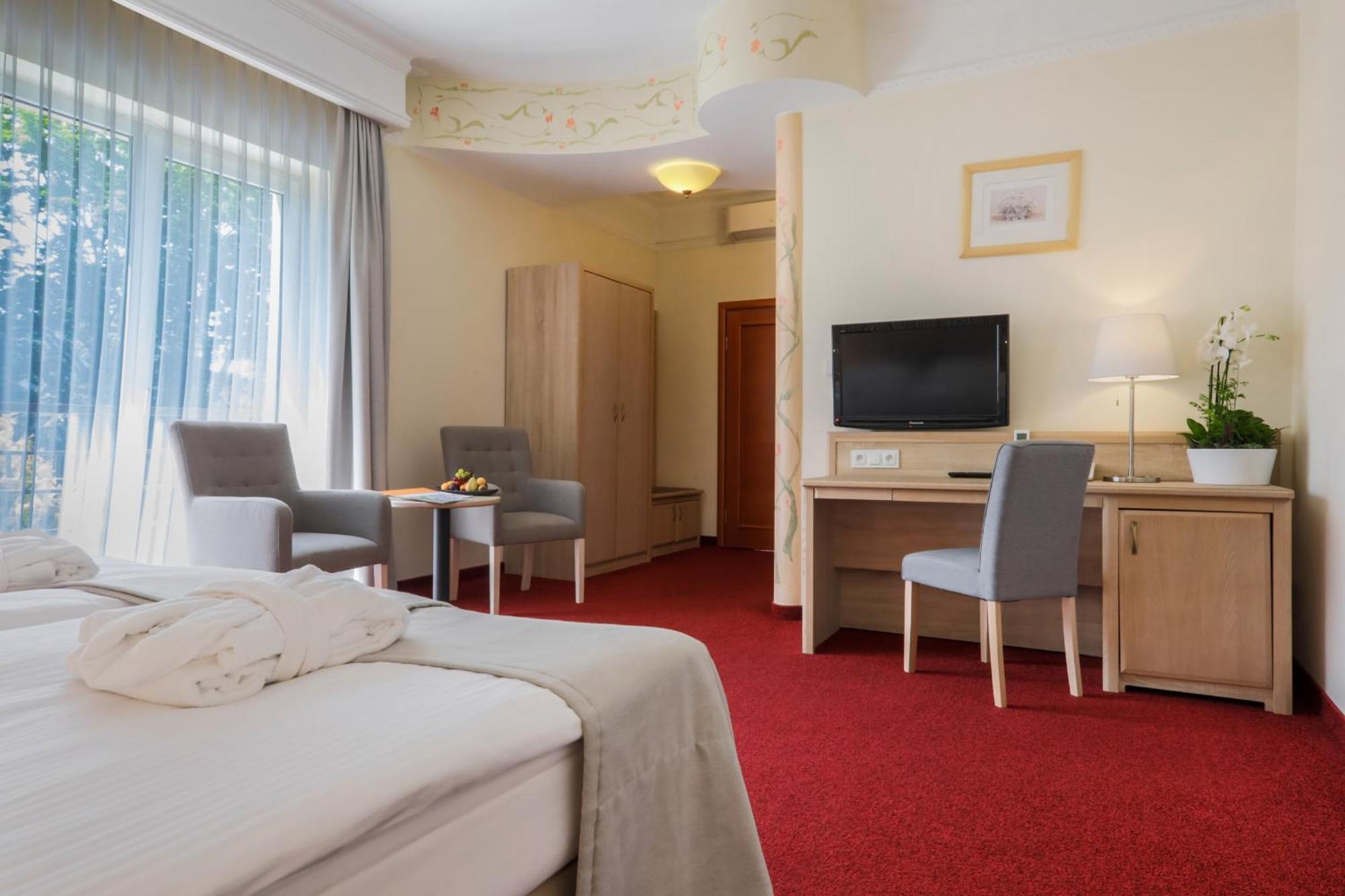 Papuga Park Hotel Wellness Marrakesz & Spa Bielsko-Biała Eksteriør billede
