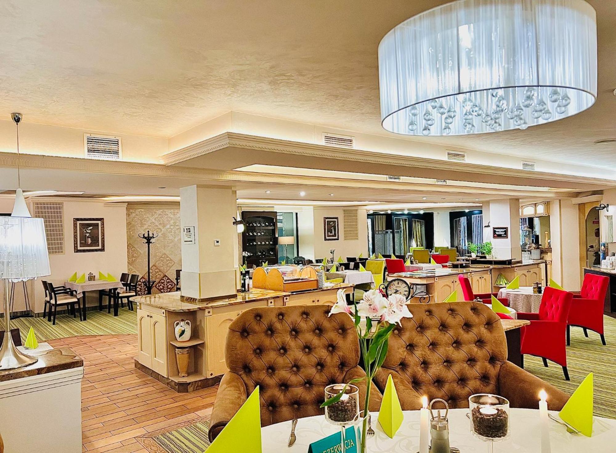 Papuga Park Hotel Wellness Marrakesz & Spa Bielsko-Biała Eksteriør billede