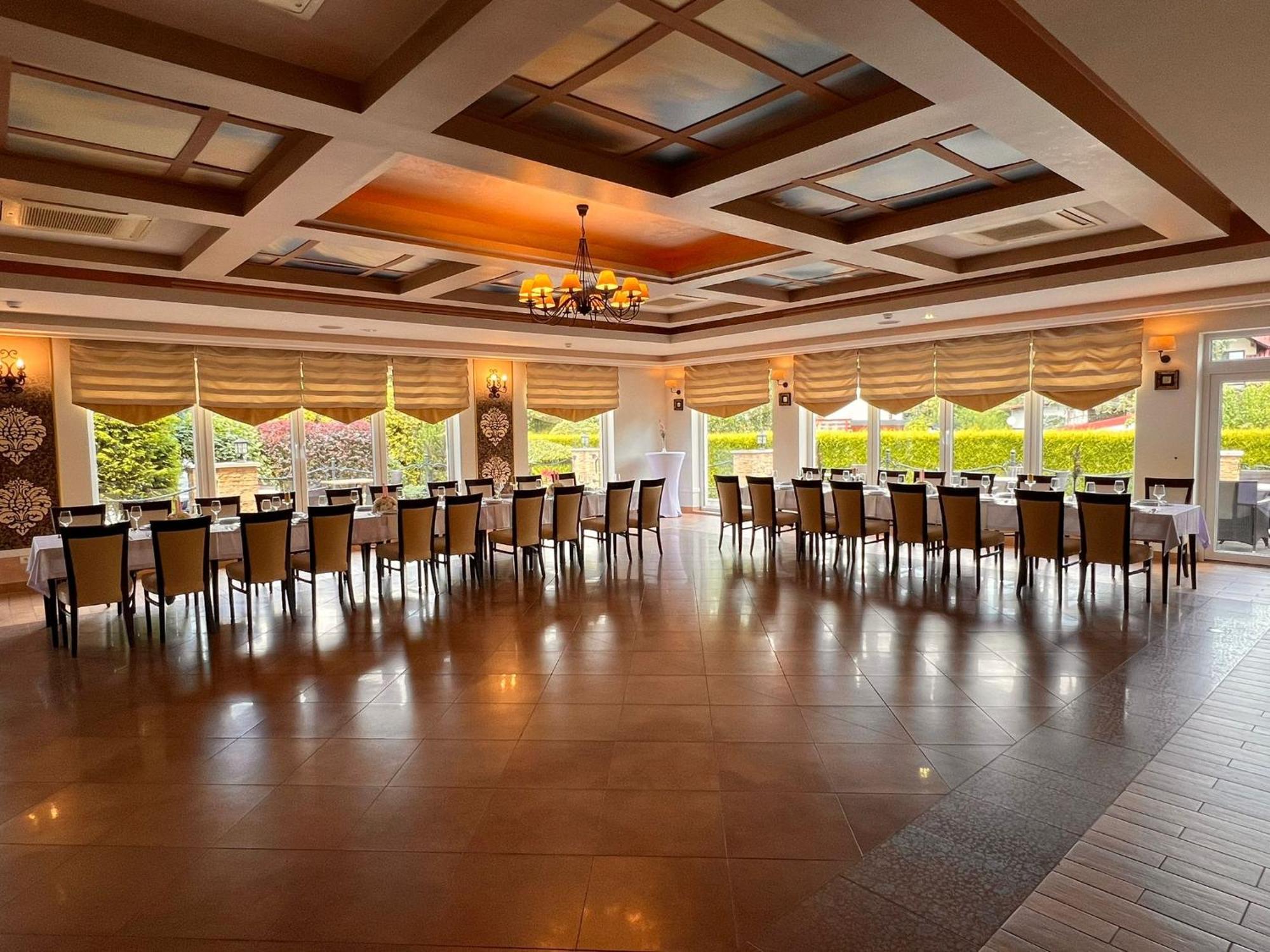 Papuga Park Hotel Wellness Marrakesz & Spa Bielsko-Biała Eksteriør billede